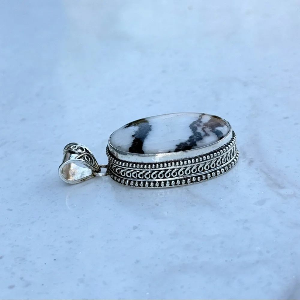 925 Sterling Silver White Buffalo Turquoise Pendant - Picture 6 of 9